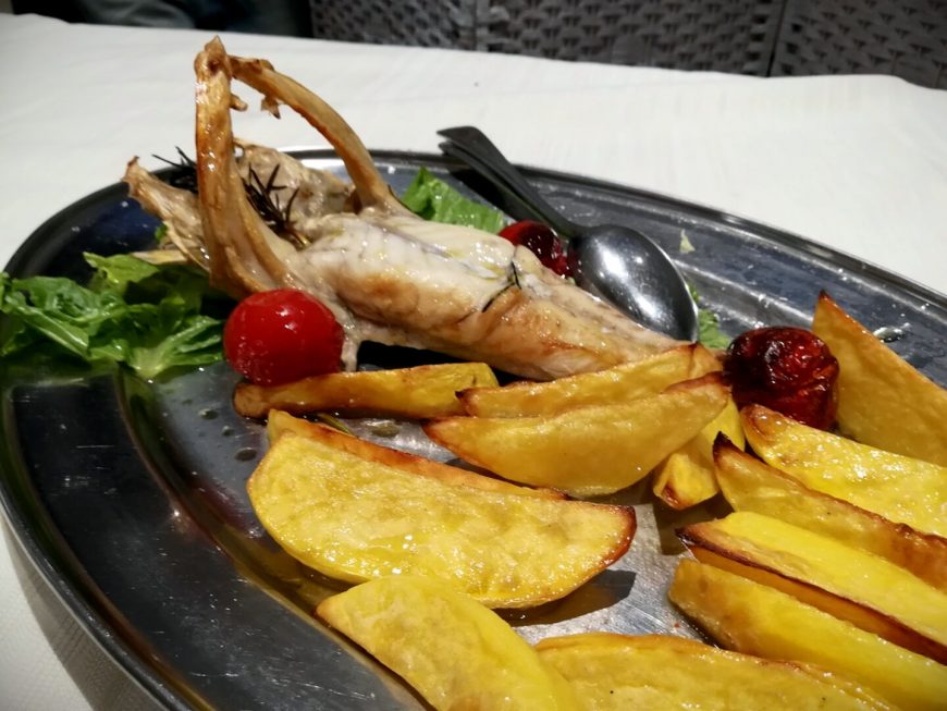 Coda Di Rospo Con Patate Ristorante Chalet Lido Nordest Ristorante Di Pesce Pizzeria Spiaggia Mare Grottammare San Benedetto Del Tronto Ascoli Piceno Marche 1